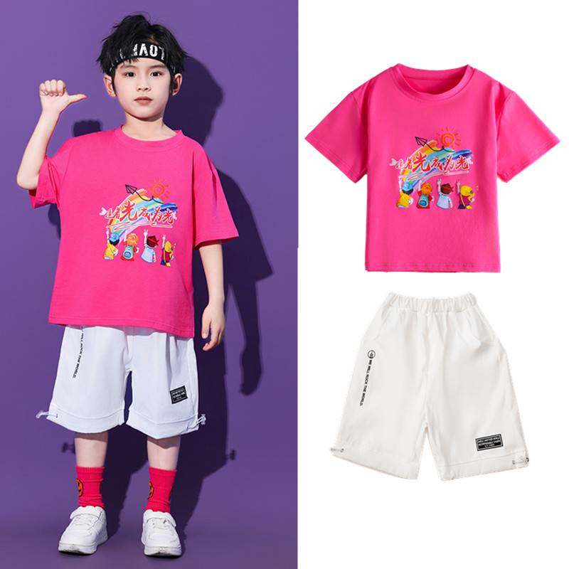 Red chases short sleeves + shorts of rope